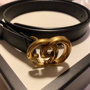 Gucci leather belt with double G buckle